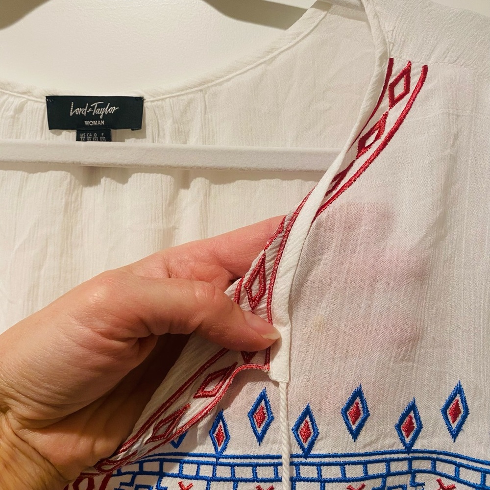 White Sheer Fairy Western Embroidered Blouse Top 3X Lord and Taylor Festival - Picture 3 of 4